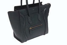 Load image into Gallery viewer, 極美品 CELINE セリーヌ ラゲージ マイクロショッパー ハンドバッグ イタリア製 レザー ダークグリーン ゴールド金具 中古 4b004197