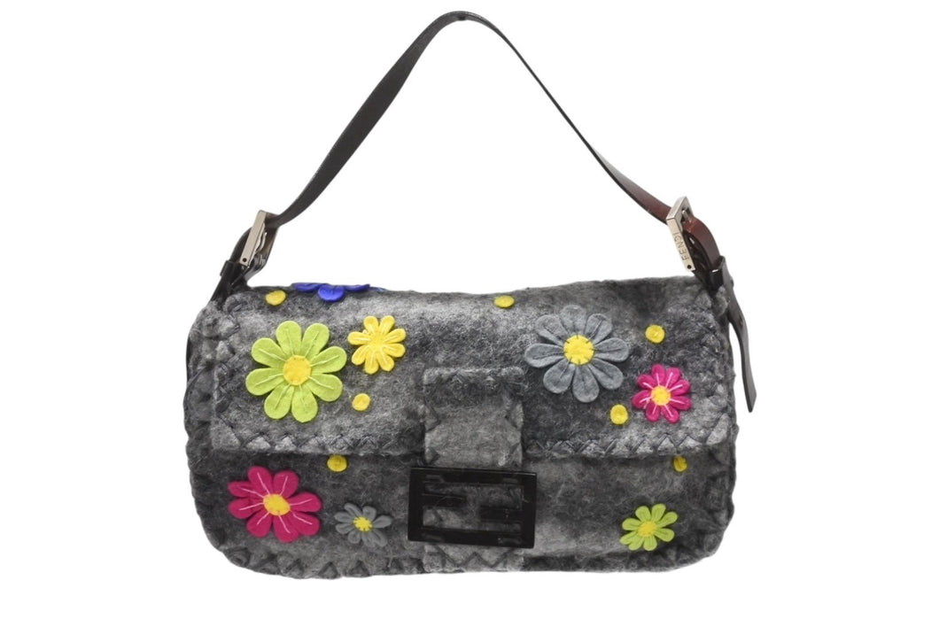 FENDI フェンディ ワンショルダーバッグ マンマバケット フラワー フェルト レザー グレー マルチカラー 美品 中古 4b004304
