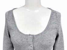 画像をギャラリービューアに読み込む, 極美品 CELINE セリーヌ クロップド カーディガン トップス 2A67S237P サイズXS 刺繍ロゴ ニット グレー 中古 4b004453