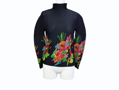 極美品 me ISSEY MIYAKE ミー イッセイミヤケ 長袖トップス MI41FJ211 フリーサイズ ブラック マルチカラー 総柄 中古 4b004466