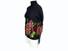 Load image into Gallery viewer, 極美品 me ISSEY MIYAKE ミー イッセイミヤケ 長袖トップス MI41FJ211 フリーサイズ ブラック マルチカラー 総柄 中古 4b004466