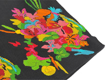 Load image into Gallery viewer, 極美品 me ISSEY MIYAKE ミー イッセイミヤケ 長袖トップス MI41FJ211 フリーサイズ ブラック マルチカラー 総柄 中古 4b004466