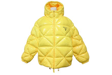 画像をギャラリービューアに読み込む, PRADA プラダ 21AW キルティング ナイロンダウンジャケット 291952 サイズ42 ロゴプリント イエロー 美品 中古 4b004841