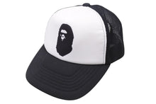 画像をギャラリービューアに読み込む, A BATHING APE アベイシングエイプ エイプヘッド ロゴ メッシュキャップ 帽子 ブラック ホワイト フリーサイズ 美品 中古 4b004879