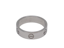 Load image into Gallery viewer, 新品同様 CARTIER カルティエ LOVEリング クラシックモデル B4084700 重量約9.5g 750刻印 サイズ63 約22号 ホワイトゴールド 中古 4b004901