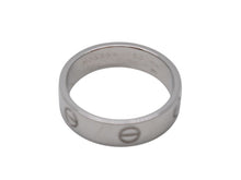 Load image into Gallery viewer, 新品同様 CARTIER カルティエ LOVEリング クラシックモデル B4084700 重量約9.5g 750刻印 サイズ63 約22号 ホワイトゴールド 中古 4b004901