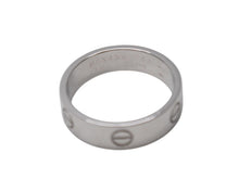 Load image into Gallery viewer, 新品同様 CARTIER カルティエ LOVEリング クラシックモデル B4084700 重量約9.5g 750刻印 サイズ63 約22号 ホワイトゴールド 中古 4b004901
