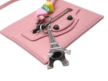 Load image into Gallery viewer, 新品同様 BALENCIAGA バレンシアガ Le City ルシティ パスケース カードホルダー チャーム付き 2000008574198 ラムスキン ピンク 中古 4b005002