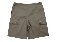 Load image into Gallery viewer, 極美品 CELINE セリーヌ カーゴショーツ ショートパンツ 2Z168004N サイズ36 カットオフ ベージュ 中古 4b005089