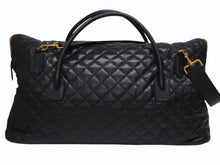 Load image into Gallery viewer, 新品同様 SAINT LAURENT サンローラン YSLロゴ ジャイアントトラベルバッグ キルティング レザー ブラック ゴールド金具 中古 4b005111