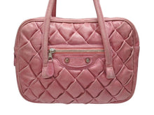Load image into Gallery viewer, BALENCIAGA バレンシアガ ザ マトラッセ ハンドバッグ キルティング 182089 502752 ゴートスキン ピンク シルバー金具 良品 中古 4b005124