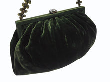 画像をギャラリービューアに読み込む, BOTTEGAVENETA ボッテガヴェネタ ハンドバッグ パーティーバッグ がま口 ベルベット グリーン 美品 中古 4b005180