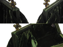 画像をギャラリービューアに読み込む, BOTTEGAVENETA ボッテガヴェネタ ハンドバッグ パーティーバッグ がま口 ベルベット グリーン 美品 中古 4b005180