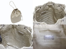 Load image into Gallery viewer, 極美品 PRADA プラダ ハンドバッグ 巾着型 ロゴプレート Re-Nylon ポーチ 1NS369 ナイロン ベージュ 中古 4b005304