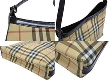 画像をギャラリービューアに読み込む, 極美品 BURBERRY バーバリー ノヴァチェック 2000年代 ワンショルダーバッグ PVC レザー ベージュ ブラック シルバー金具 中古 4b005309
