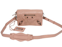 Load image into Gallery viewer, BALENCIAGA バレンシアガ ショルダーバッグ クラシックツールキット 327101 レザー ピンク 美品 中古 4b005334