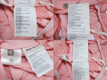 画像をギャラリービューアに読み込む, 極美品 MIUMIU ミュウミュウ デニムショーツ ショートパンツ MP1565 1Z7Y サイズ38 ピンク ロゴプリント 中古 4b005384