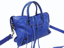 Load image into Gallery viewer, BALENCIAGA バレンシアガ クラシックシティ ショルダーバッグ 431621 4313 Z 56800 ブルー アンティークゴールド金具 美品 中古 4b005424