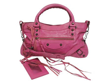 Load image into Gallery viewer, BALENCIAGA バレンシアガ ザシティ ショルダーバッグ ハンドバッグ 2way 115748 シープスキン ピンク 美品 中古 4b005603