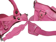 Load image into Gallery viewer, BALENCIAGA バレンシアガ ザシティ ショルダーバッグ ハンドバッグ 2way 115748 シープスキン ピンク 美品 中古 4b005603