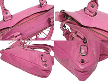 Load image into Gallery viewer, BALENCIAGA バレンシアガ ザシティ ショルダーバッグ ハンドバッグ 2way 115748 シープスキン ピンク 美品 中古 4b005603