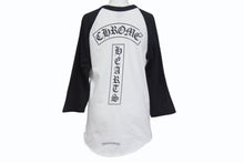 Load image into Gallery viewer, CHROME HEARTS クロムハーツ ラグラン 七分袖Tシャツ サイズS ヴァインダガー スクロールラベルロゴ ホワイト ブラック 美品 中古 4b005686