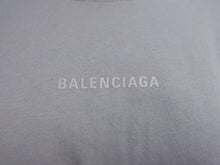 Load image into Gallery viewer, BALENCIAGA バレンシアガ 24SS リフレクター ロゴ Tシャツ 764235 TQVN1 グレー サイズS 美品 中古 4b005694