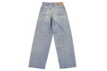 Load image into Gallery viewer, CELINE セリーヌ ウェスリーデニムパンツ ストレートデニム ジーンズ インディゴ N778 206T 08PI サイズ27 美品 中古 4b005733