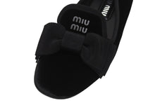 画像をギャラリービューアに読み込む, 極美品 MIUMIU ミュウミュウ 24FW フラットパンプス 5S088E サイズ37 ベルベット レザー ラバー ブラック ロゴプレート 中古 4b005735
