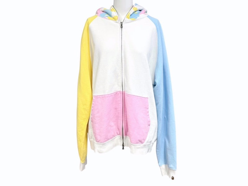 極美品 A BATHING APE アベイシングエイプ フルジップアップフーディー パーカー サイズM ホワイト マルチカラー カモフラ柄 中古 4b005787