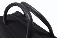 画像をギャラリービューアに読み込む, 極美品 BURBERRY バーバリー ロゴ 化粧ポーチ ミニハンドバッグ コットン レザー ブラック シルバー金具 中古 4b005795