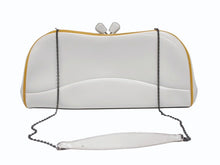 Load image into Gallery viewer, PRADA プラダ 2WAY クラッチバッグ ショルダーバッグ がま口 レザー ホワイト シルバー金具 美品 中古 4b005846