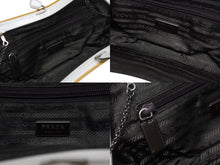 Load image into Gallery viewer, PRADA プラダ 2WAY クラッチバッグ ショルダーバッグ がま口 レザー ホワイト シルバー金具 美品 中古 4b005846