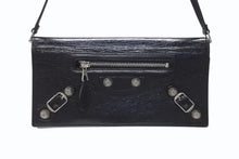 Load image into Gallery viewer, 極美品 BALENCIAGA バレンシアガ ジャイアントコンチネンタル 長財布 ハンドバッグ ブラック シルバー金具 中古 4b005859