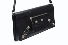 Load image into Gallery viewer, 極美品 BALENCIAGA バレンシアガ ジャイアントコンチネンタル 長財布 ハンドバッグ ブラック シルバー金具 中古 4b005859