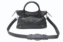 Load image into Gallery viewer, BALENCIAGA バレンシアガ City Giant シティ ジャイアント 2WAYバッグ ハンドバッグ ショルダーバッグ モスグリーン 美品 中古 4b005864