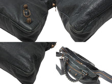 Load image into Gallery viewer, BALENCIAGA バレンシアガ City Giant シティ ジャイアント 2WAYバッグ ハンドバッグ ショルダーバッグ モスグリーン 美品 中古 4b005864