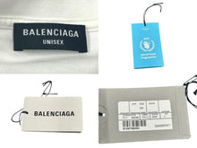 Load image into Gallery viewer, 極美品 BALENCIAGA バレンシアガ Food Holiday Two Piece Long Sleeved Shirt プリントロゴレイヤード長袖Tシャツ 698089 TMVL2 ホワイト サイズ3 中古 4b005873