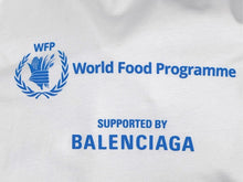 Load image into Gallery viewer, 極美品 BALENCIAGA バレンシアガ Food Holiday Two Piece Long Sleeved Shirt プリントロゴレイヤード長袖Tシャツ 698089 TMVL2 ホワイト サイズ3 中古 4b005873