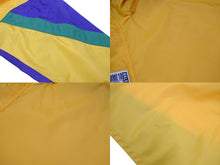 Load image into Gallery viewer, 極美品 BALENCIAGA バレンシアガ カラーブロック ナイロンジャケット 18AW YZERR着用 イエロー グリーン パープル サイズ46 中古 4b005888