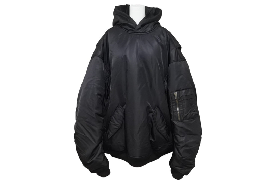極美品 BALENCIAGA バレンシアガ 22AW Sporty B Pull-Over Bomber スポーティー B プルオーバー ボンバー ジャケット ブラック ナイロン 720157 サイズ2 中古 4b006025