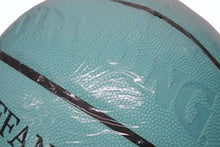 画像をギャラリービューアに読み込む, 新品未使用 TIFFANY&amp;Co. × Spalding ティファニー スポルティング バスケットボール インテリア ロゴ ティファニーブルー 合皮 中古 4b006185