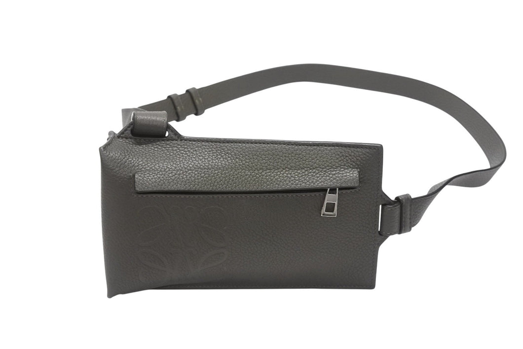 極美品 LOEWE ロエベ バーティカル Tポケット ショルダーバッグ ソフトグレインカーフ レザー カーキ シルバー金具 中古 4b006265