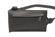 画像をギャラリービューアに読み込む, 極美品 LOEWE ロエベ バーティカル Tポケット ショルダーバッグ ソフトグレインカーフ レザー カーキ シルバー金具 中古 4b006265