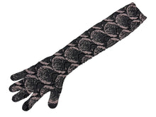 Load image into Gallery viewer, 極美品 PRADA プラダ Wool Pocket Gloves ウール ポケット グローブ 21FW 27447 トライングルロゴ サンプル 手袋 総柄 中古 4b006763