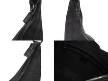 Load image into Gallery viewer, GUCCI グッチ ショルダーバッグ ホーボー ブラック シルバー金具 GGキャンバス レザー レディース 美品 中古 4b006930