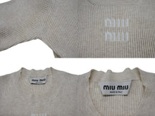 画像をギャラリービューアに読み込む, MIUMIU ミュウミュウ 23SS コットン ニットドレス MMA795 サイズ36S ベージュ リブニット ブランドロゴ 美品 中古 4b006948