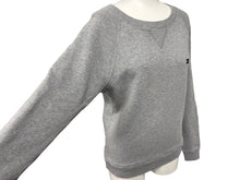 Load image into Gallery viewer, CELINE セリーヌ トリオンフ スウェット ロゴ ワンポイント ガジェット 2Y090345F グレー コットン 中古 4b007036
