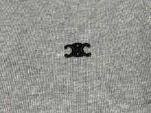 Load image into Gallery viewer, CELINE セリーヌ トリオンフ スウェット ロゴ ワンポイント ガジェット 2Y090345F グレー コットン 中古 4b007036