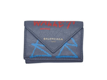 Load image into Gallery viewer, BALENCIAGA バレンシアガ ペーパー グラフィティ コンパクト ウォレット 三つ折り財布 391446 グレー レザー ゴールド金具 美品 中古 4b007083
